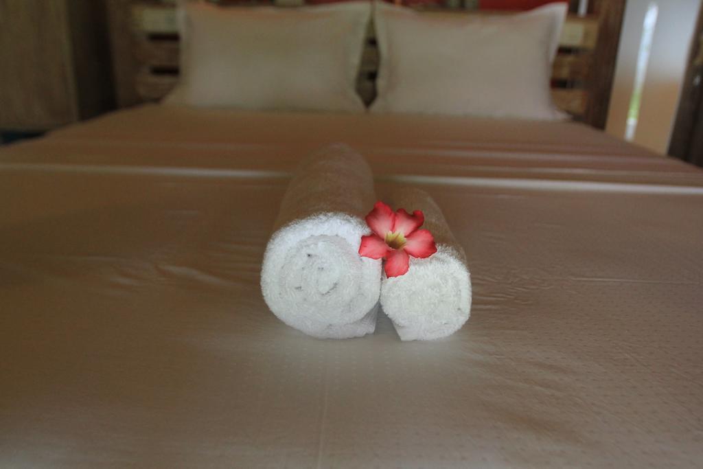 Maha Putri Bungalows Gili Trawangan Rum bild