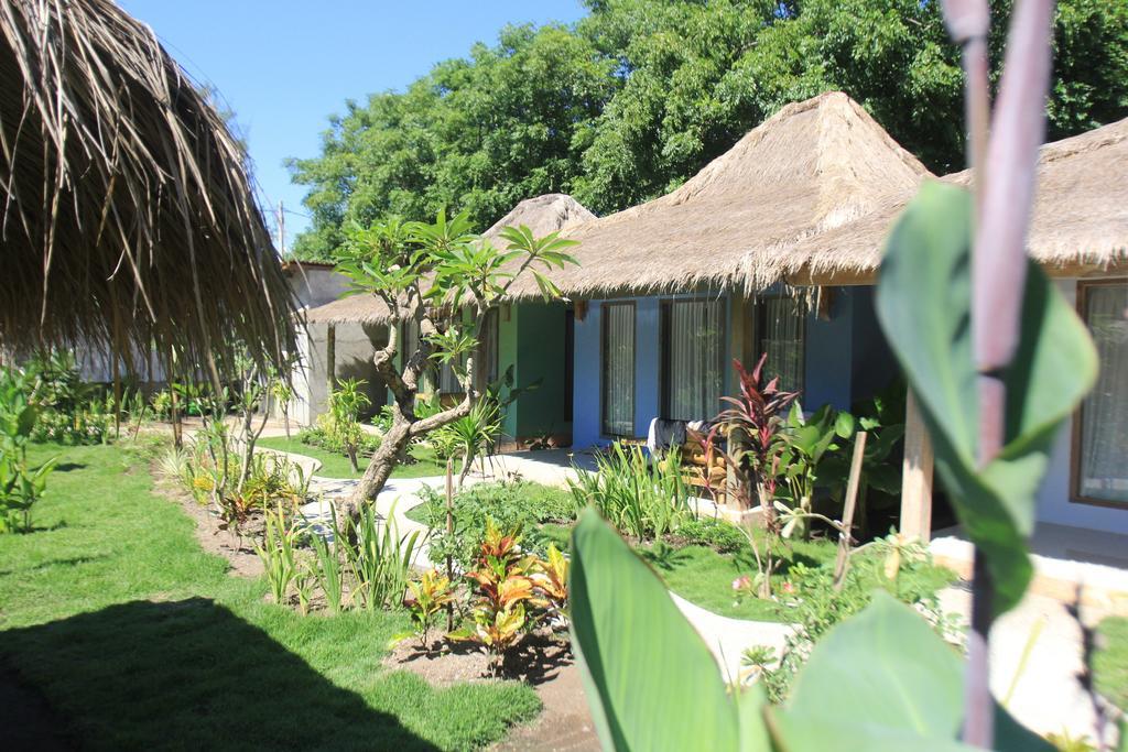 Maha Putri Bungalows Gili Trawangan Rum bild