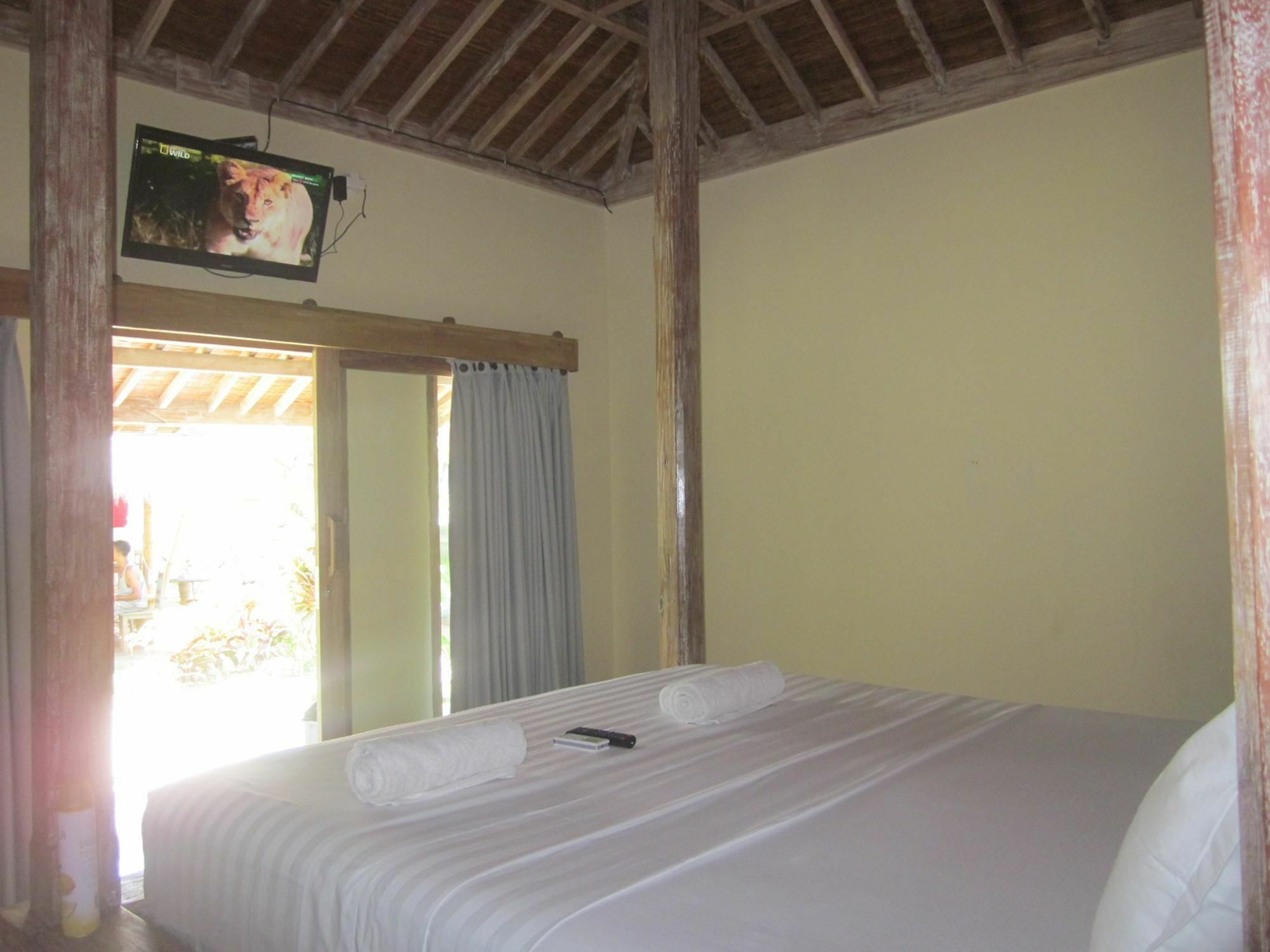 Maha Putri Bungalows Gili Trawangan Exteriör bild